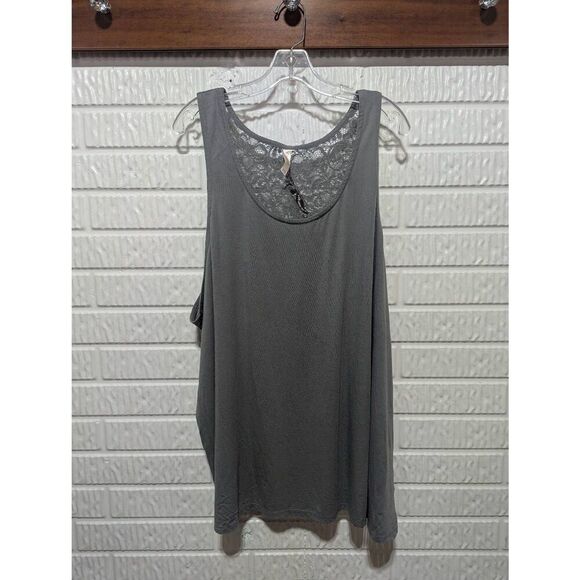 Cacique Women's Gray Lace Edge Sleeveless Boat Neck Top Size 26/28 NWT - Picture 1 of 6